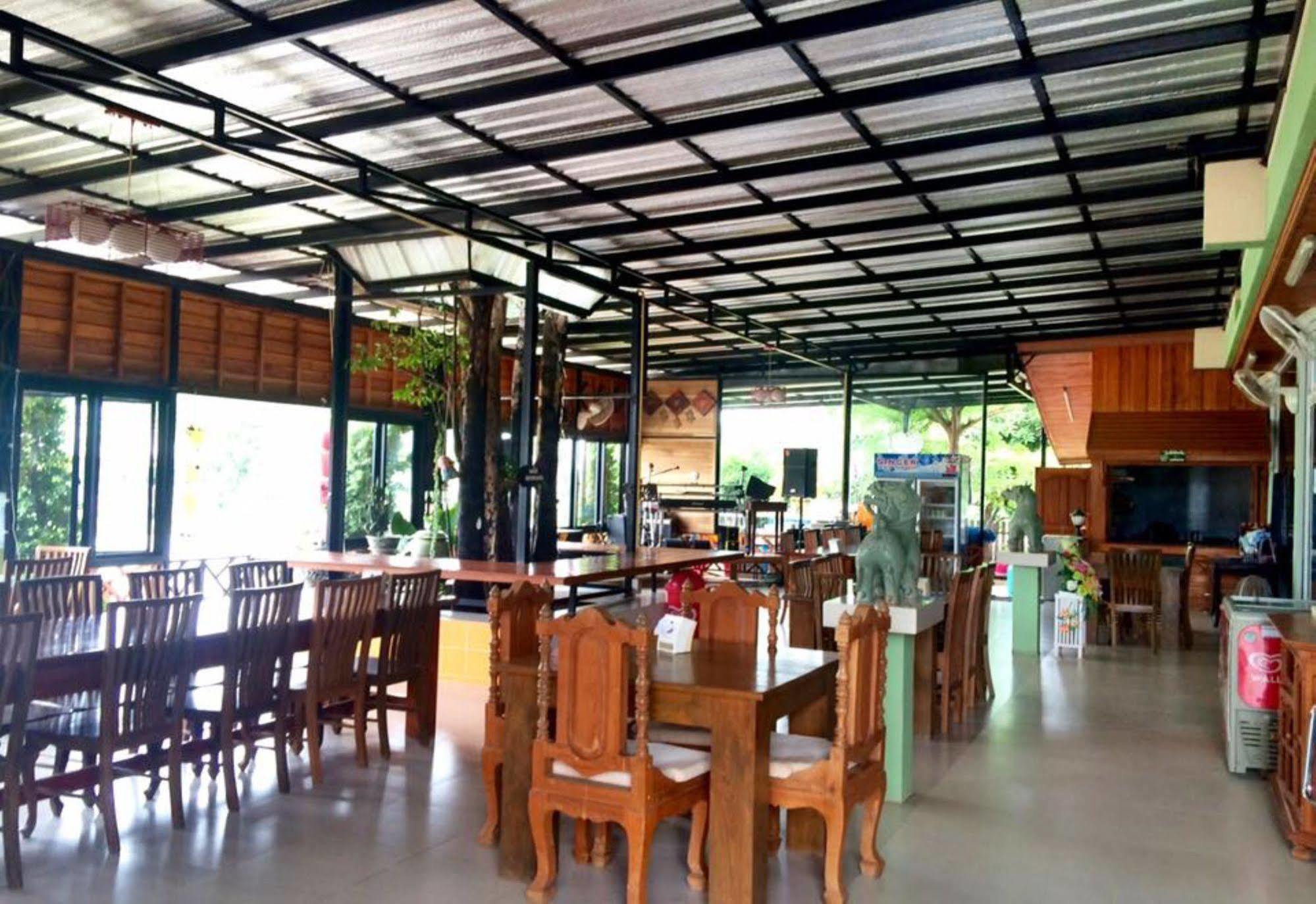 Ruen Narisra Resort Sukhothai Exterior foto